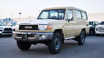 Toyota Land Cruiser Hardtop Roof 4.0L 2022