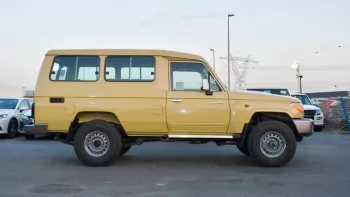 Toyota Land Cruiser Hardtop Roof 4.0L 2022