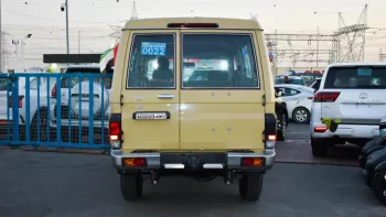 Toyota Land Cruiser Hardtop Roof 4.0L 2022