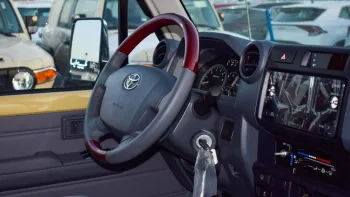 Toyota Land Cruiser Hardtop Roof 4.0L 2022