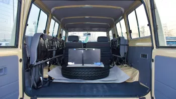 Toyota Land Cruiser Hardtop Roof 4.0L 2022