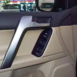 Toyota Prado VXR 4.0L 2023 4WD - Thumbnail 9