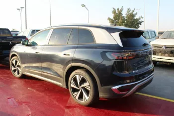 VOLKSWAGEN ELECTRIC ID6 CROZZ PRO , 7 Seats , Leather seats , Openable panoramic sunroof , Head Up Display ,Auto Pilot ,2022MY