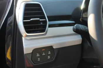 VOLKSWAGEN ELECTRIC ID6 CROZZ PRO , 7 Seats , Leather seats , Openable panoramic sunroof , Head Up Display ,Auto Pilot ,2022MY