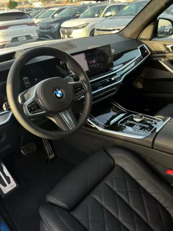 BMW X7 xDrive 40i 2023 FULL OPTION