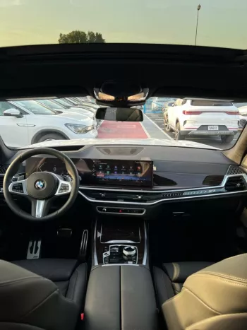 BMW X7 xDrive 40i 2023 FULL OPTION