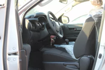 TOYOTA HILUX , 2.4L DISEL , DOUBLE CAB , 4X4 , AUTOMATIC TRANSMISSION , ALLOY WHEELS , REAR CAMERA , SCREEN , 2022MY