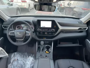 TOYOTA HIGHLANDER XLE 2.4L TURBO CANADIAN SPEC 2023 MODEL