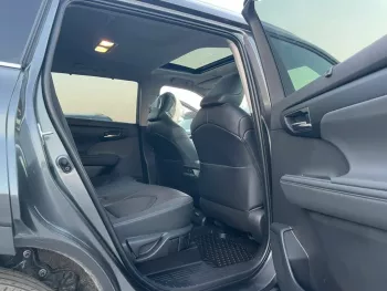 TOYOTA HIGHLANDER XLE 2.4L TURBO CANADIAN SPEC 2023 MODEL