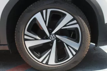 Volkswagen ID 6 Crozz Pro 2022 – ( Export &amp; Local )