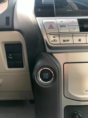 TOYOTA_PRADO_TXL_4.0_2023