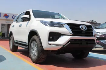 TOYOTA FORTUNER 2.7L PETROL AT 4X4 MODEL 2023