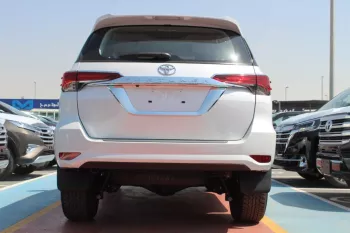 TOYOTA FORTUNER 2.7L PETROL AT 4X4 MODEL 2023