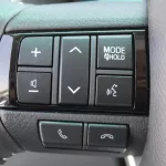 TOYOTA FORTUNER 2.7L PETROL AT 4X4 MODEL 2023 - Thumbnail 7