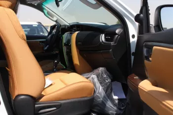 TOYOTA FORTUNER 2.7L PETROL AT 4X4 MODEL 2023