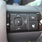 TOYOTA FORTUNER 2.7L PETROL AT 4X4 MODEL 2023 - Thumbnail 21