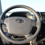 TOYOTA LAND CRUISER 70 SERIES 4.0L SUV 4WD 5 DOORS 2023 - Thumbnail 11