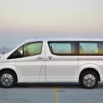 2023 MODEL TOYOTA GRANVIA PREMIUM 2.8L 6 SEAT AUTOMATIC - Thumbnail 3