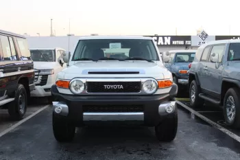 TOYOTA FJ CRUISER 4.0L SUV 4WD 5DOORS 2023