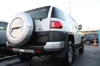 TOYOTA FJ CRUISER 4.0L SUV 4WD 5DOORS 2023