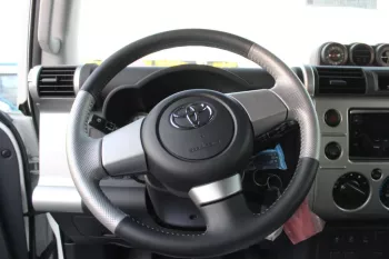 TOYOTA FJ CRUISER 4.0L SUV 4WD 5DOORS 2023