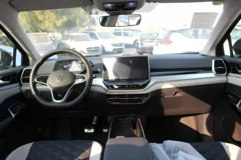 VOLKSWAGEN ID 6 CROZZ PRO 2022