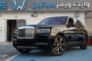 ROLLS ROYCE CULLINAN 2023 BLACK BADGE INDIVIDUAL SEATS AND STAR LIGHTS