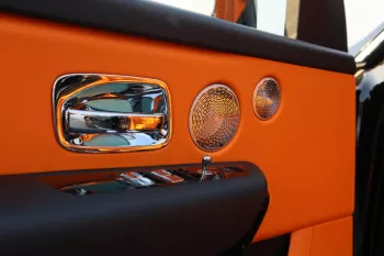ROLLS ROYCE CULLINAN 2023 BLACK BADGE INDIVIDUAL SEATS AND STAR LIGHTS