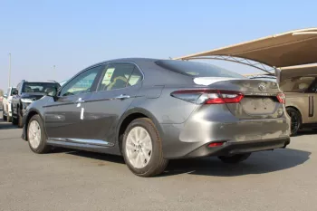 Toyota Camry GLE 2.5L Model 2023 .
