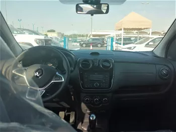 Renault Lodgy - Manaul - 7 Seats , Model 2023