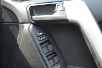 RHD - TOYOTA PRADO 150 2.8L DISEL 4WD TXL AUTO