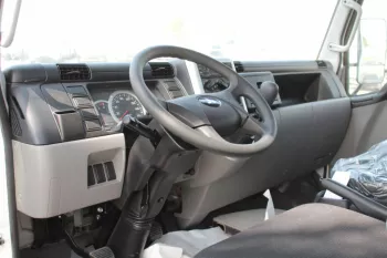 LHD - MITSUBISHI FUSO CANTER 4.2 L DIESEL CHASSIS SCABIN W