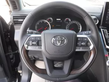 LHD - TOYOTA LANDCRUISER 300 3.3L DIESEL GXR AUTO - WITH RADAR - JBL 14 SPEAKERS