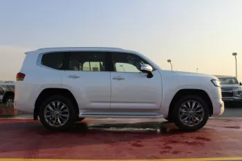 TOYOTA LAND CRUISER VXR , 3.5 L , Petrol , Twin Turbo , Automatic Transmission , 4WD , HUD , Leather seats , 2022MY