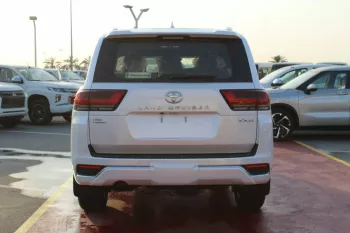 TOYOTA LAND CRUISER VXR , 3.5 L , Petrol , Twin Turbo , Automatic Transmission , 4WD , HUD , Leather seats , 2022MY