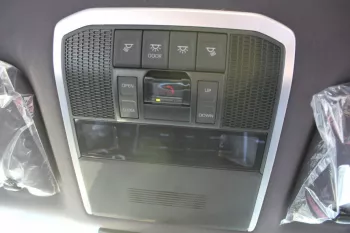 TOYOTA LAND CRUISER VXR , 3.5 L , Petrol , Twin Turbo , Automatic Transmission , 4WD , HUD , Leather seats , 2022MY