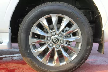TOYOTA LAND CRUISER VXR , 3.5 L , Petrol , Twin Turbo , Automatic Transmission , 4WD , HUD , Leather seats , 2022MY