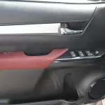 TOYOTA HILUX 2.7L PETROL AUTOMATIC 2023 - Thumbnail 16