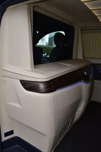 NEW 2022 MERCEDES BENZ V300D V-VIP 2.0L DIESEL RWD