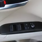 Toyota Camry 3.5 Limited Model 2023 - Thumbnail 4
