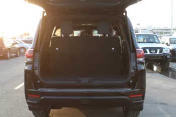 LHD - TOYOTA LANDCRUISER 300 3.3L DIESEL GXR BLACK COLOR FULL AUTO