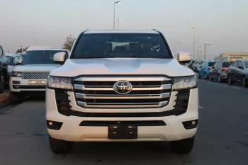 LHD - TOYOTA LANDCRUISER 300 3.3L DIESEL GXR WHITE COLOR FULL AUTO