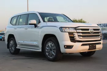 LHD - TOYOTA LANDCRUISER 300 3.3L DIESEL GXR WHITE COLOR FULL AUTO