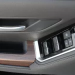 LHD - TOYOTA LANDCRUISER 300 3.3L DIESEL GXR WHITE COLOR FULL AUTO - Thumbnail 8