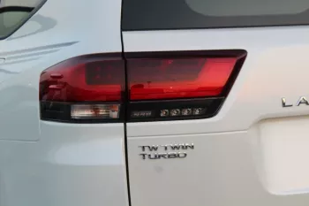 LHD - TOYOTA LANDCRUISER 300 3.3L DIESEL GXR WHITE COLOR FULL AUTO