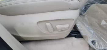 LHD - TOYOTA LANDCRUISER 300 4.0L V6 PETROL VX V AUTO