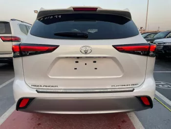 TOYOTA HIGHLANDER PLATINUM 2.4L TURBO CANADIAN SPECS 2023 MODEL