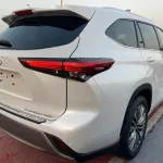TOYOTA HIGHLANDER PLATINUM 2.4L TURBO CANADIAN SPECS 2023 MODEL - Thumbnail 4