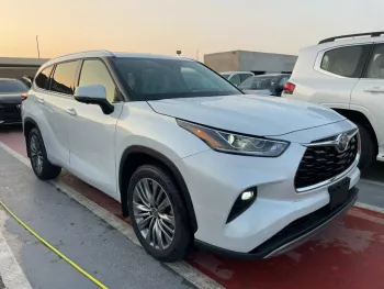 TOYOTA HIGHLANDER PLATINUM 2.4L TURBO CANADIAN SPECS 2023 MODEL
