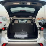 TOYOTA HIGHLANDER PLATINUM 2.4L TURBO CANADIAN SPECS 2023 MODEL - Thumbnail 12